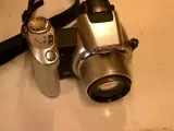 Digital Camera 