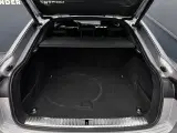 Audi e-tron 55 S-line Sportback quattro - 4