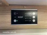 2022 - SunLight VAN V69   Fritstående dobbeltseng i bag - 4