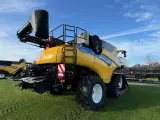 New Holland CR9.90 34" Traks 4WD - 3