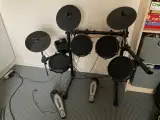 Elektroniske trommer og tromme forstærker
