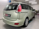 Mazda 5 2,0 Touring 7prs - 4