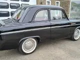 Ford Anglia 1,2  - 2