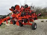 Kuhn GF13012 Kørt få hektar - 4