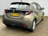 Toyota Yaris 1,0 VVT-I Active 72HK 5d - 4