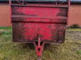 - - - Ca. 4 x 2 meter i kassen. - 5