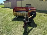 New Holland 570 - 2
