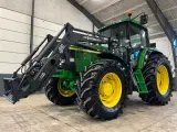 John Deere 6910 Auto Quad TLS og læsser