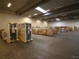 Lagerhal med port og lidt kontor - 3
