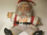 Gammel nisse i bar overkrop 