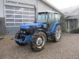 New Holland 8240 SLE  Med frontlift og frontPTO - 2