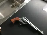 Revolver / seksløber 