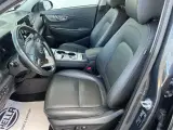 Hyundai Kona 64 EV Premium - 5