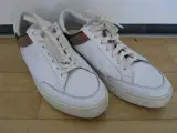 Lækre hvide Burberry sneakers