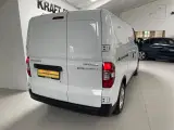 Maxus e-Deliver 3 50 Cargo Van SWB - 4