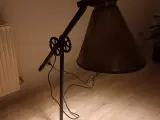 Gulv lampe