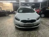 KIA CEED 1.6 CRDI Premium Stationcar  - 3