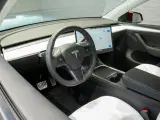 Tesla Model Y  Performance AWD - 5
