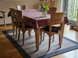 Spisebord med stole i hvidpigmenteret teak - 4