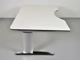 Hæve-/sænkebord med hvid plade med mavebue, 200 cm. - 4