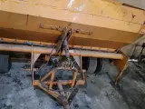 - - - Sandudlægger 2 meter - 4