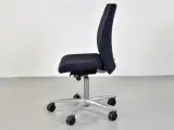 Häg h04 credo 4200 kontorstol med blåt polster og høj ryg - 2