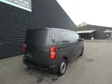 Toyota Proace Medium 1,5 D Comfort skydedør, dobb. bagdør u/ruder 120HK Van 6g - 5