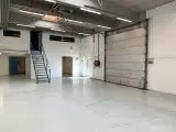 Centralt beliggende lager med kontor - facade til Køge Bugt Motorvejen - 2
