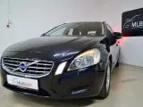 Volvo V60 2,0 D3 136 Kinetic - 3