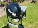 Stor Weber kulgrill med bord