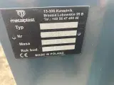 - - - 1200 KG - 4