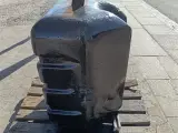 - - - Fornt klods/ vægtklodse  800 kg - 3