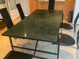 Grønt marmor spisebord - Giv et bud