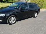 Skoda Octavia 1,6 TDi 105 Active Combi - 5