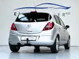 Opel Corsa 1,4 16V Sport - 4