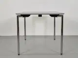 Konferencebord med grå plade og ben i krom - 3