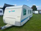 Adria 743   Bytter v�ærne 