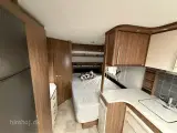 2016 - Polar Svit 560 CTH   Luksus Polar vintervogn med fransk dobbeltseng fra Hinshøj Caravan - 3