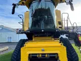 New Holland CR9.90 34" Traks 4WD - 5