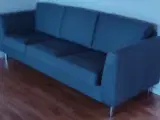 Flot grå sofa 