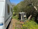 Fastlægger campingvogn Wilk med Isabella Villa til - 4