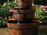 Havevandfald fontæne trætønde sæt med 3 tønder