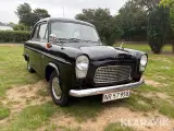 Veteranbil Ford Anglia 101E - 2