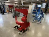 - - - Hammer - 5