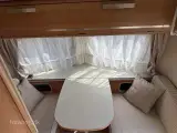 2014 - Eriba Touring Triton 430 GT   Lækker rejsevogn med fast dobbeltseng fra Hinshøj Caravan - 2