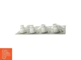 Sæt (4 kopper og 4 underkopper) 4 stk. (str. 7x7cm og 13cm) - 4
