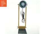 Bordlampe med træ og metal design fra Søstrene Grene (str. H. 50 cm) - 2