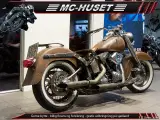 Harley-Davidson FLSTN Softail Deluxe - 3