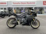 Yamaha YZF R1 - 2