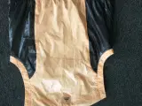Vest, backtee STR M, 100 kr